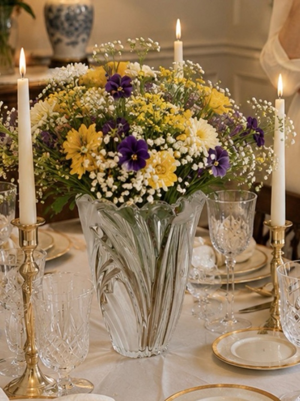 Mikasa Clear Glass Vase